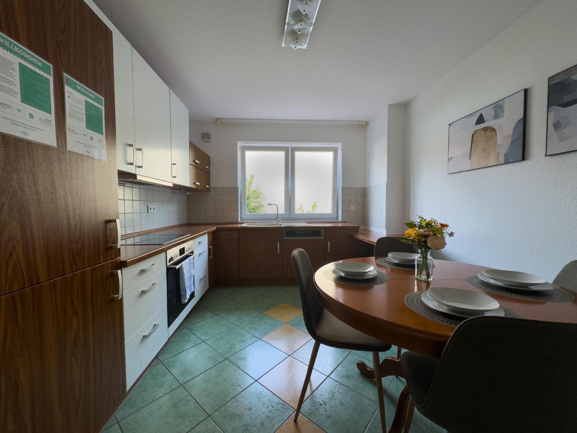 110Qm - 4 Zimmer - Privat Parkplatz - Zentral - Balkon - Mallibase Apartments Kassel Dış mekan fotoğraf